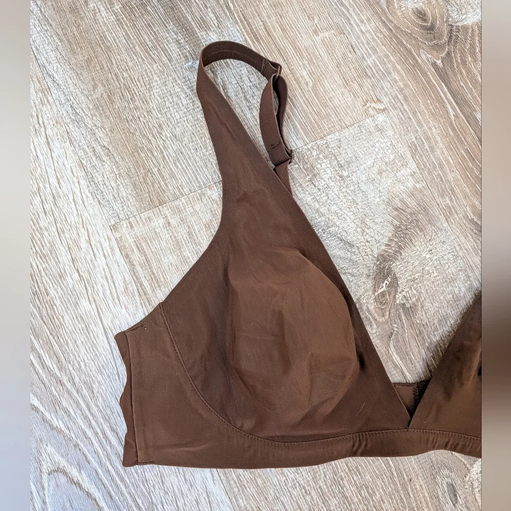 NWT SKIMS Naked Everyday Plunge Bralette Wirefree Bra Smokey Quartz Size Large